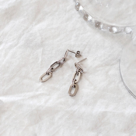 Chain Drop Bold Earrings